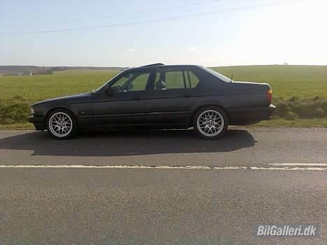 BMW E32 735i ex billede 8