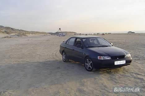 Toyota Carina E *SOLGT* billede 2