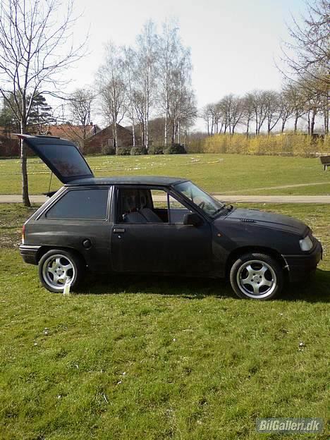 Opel corsa a 'solgt' billede 1