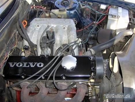 Volvo 240 "Skrot" - Og så lige en kort periode med indsprøjtning inden 2x45mm Weber billede 13