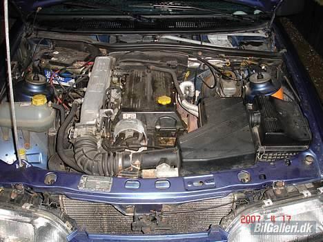 Ford Sierra CLX (SOLGT) - Her skal der laves en del for at det bliver lækkert at se på, men planerne er der. billede 5