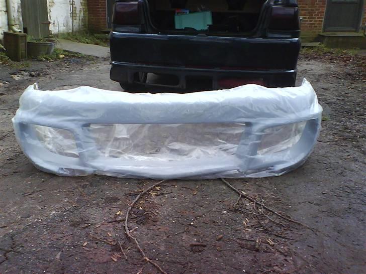 Ford Escort 1,6 16v  - Det nye frontskørt var købt ind... billede 17