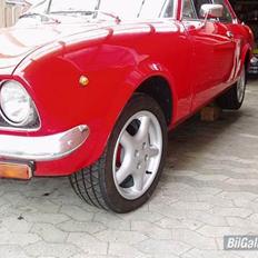 Fiat 124 sport coupe