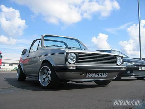 VW Golf 1 Cabriolet  - Esbjerg havn, efter Mega Meet 08-07-2006 ( ny lakeret & ny synet  ) billede 1