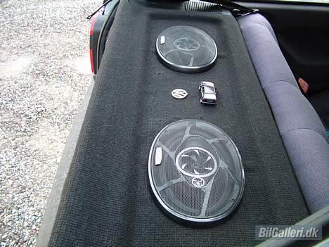 VW Polo G40(solgt) - Mine 330watts Pioneer... billede 9