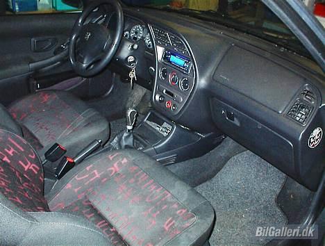 Peugeot 306  - tja jeg kunne da godt have støvsuget den inden billede 5