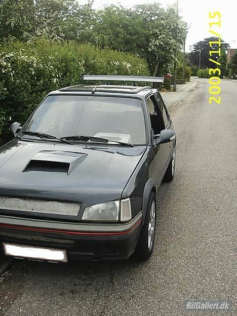 Peugeot 205 GTi 1.6 billede 3