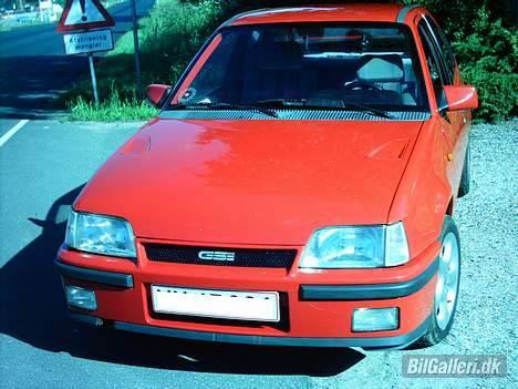 Opel Kadett E GSI billede 1