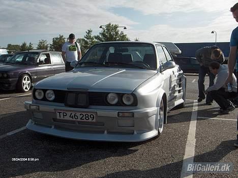 BMW E30 billede 6