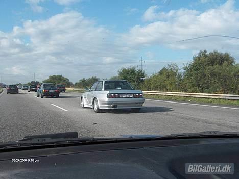 BMW E30 billede 9