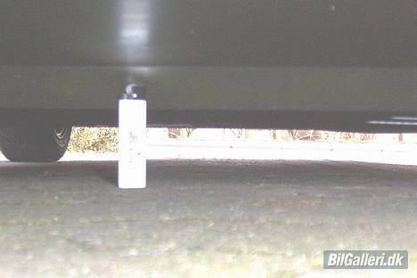 Alfa Romeo 156 RST SW 1,9 JTD 16v  - sænket :o), ny alubundpl har givet 10 mm mere frihøjde, men........stadig ikke meget billede 9