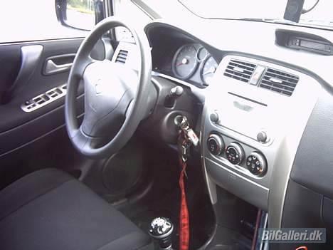 Suzuki Liana billede 5