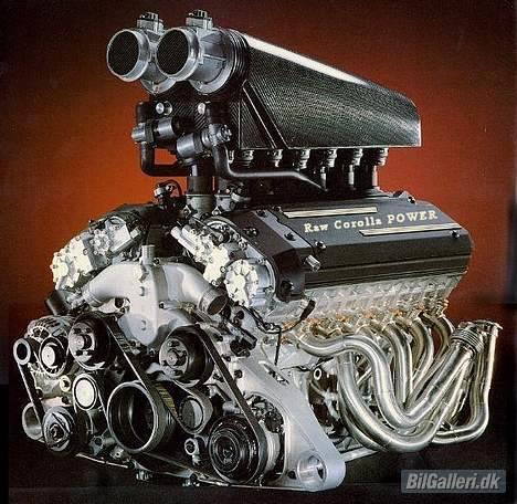 Toyota Corolla - det er så min skats motor, har tænkt på noget tuning da jeg ik rigtig syns den rykker nok.. billede 6