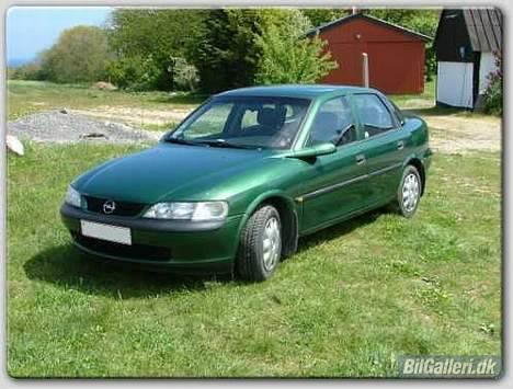 Opel Vectra GL plus - Køreklar til turen til DHB2004 billede 7