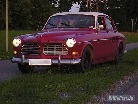 Volvo 121- Esmeralda Grease-bil - Min bil, lige efter jeg har opdaget, at jeg har tabt det sidste "O" i fronten! billede 1