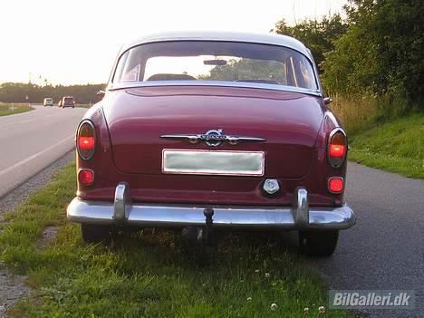 Volvo 121- Esmeralda Grease-bil - Bagklapshåndtaget er taget fra en tidligere årgang, hvilket ikke gør bilen grimmere! billede 3