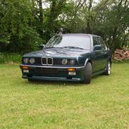 BMW 320i solgt