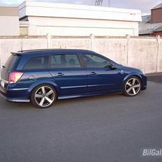 Opel Astra H SOLGT