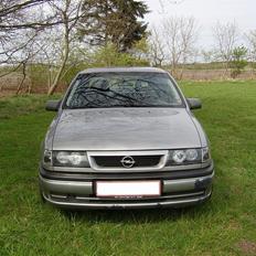Opel vectra 1.8i (SOLGT)
