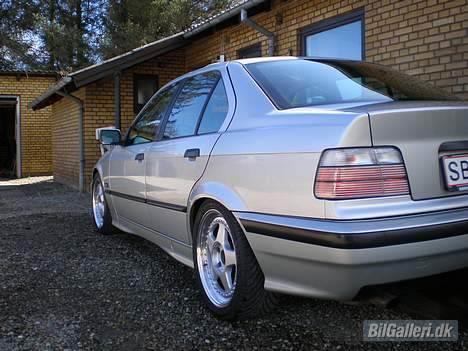 BMW E36 320i billede 4