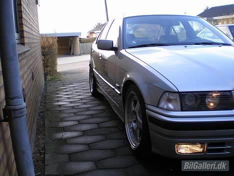 BMW E36 320i billede 6