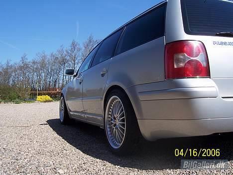 VW Passat 1,9 TDI SOLGT billede 3