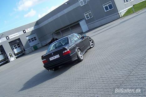 BMW E36 320i 24V solgt billede 8