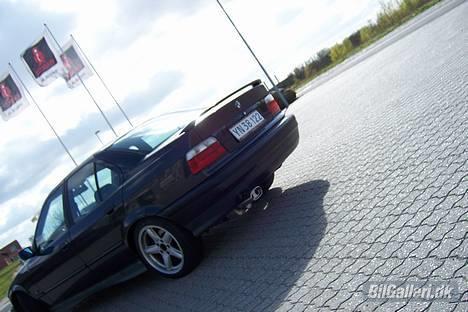 BMW E36 320i 24V solgt billede 9