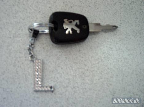 Peugeot 206 cc 1.6 16v SOLGT - Nøgle ring.. bling bling..:) billede 13