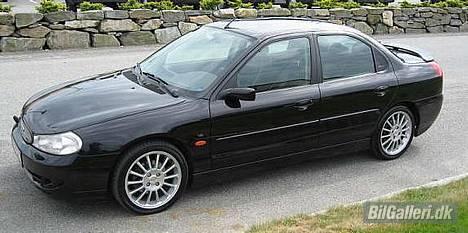 Ford Mondeo ST200 - Sedan billede 3