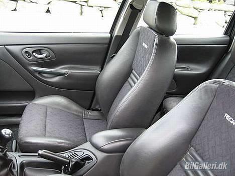 Ford Mondeo ST200 - Sedan billede 6