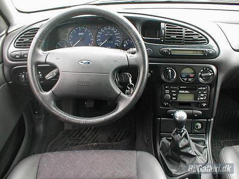 Ford Mondeo ST200 - Sedan billede 8