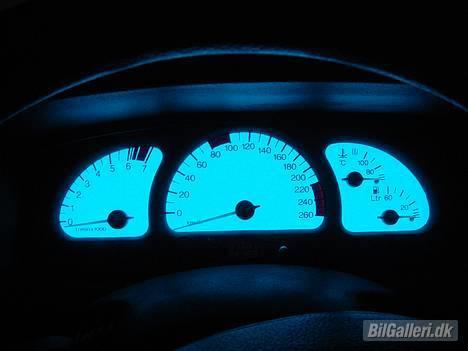 Opel Vectra B,total skadet billede 9