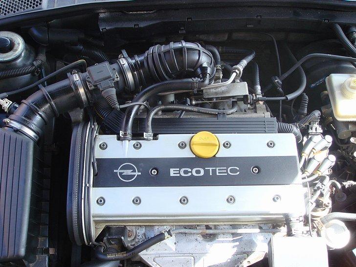 Opel Vectra B,total skadet billede 10