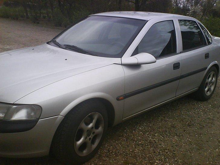 Opel Vectra B *SOLGT* billede 2
