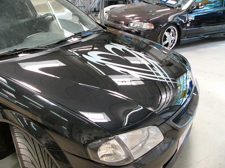 Mazda 323F billede 3