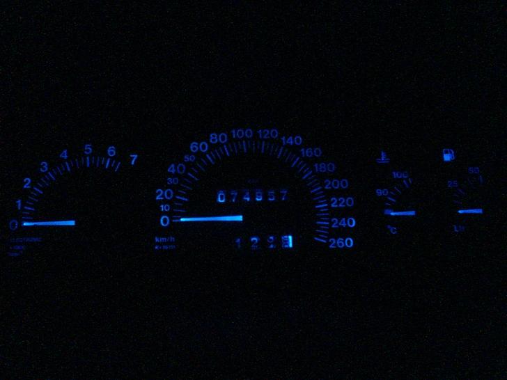 Opel Astra F Irmsc. Edi. SOLGT -    Blå dioder :D    ser for godt ud i mørke :D billede 16