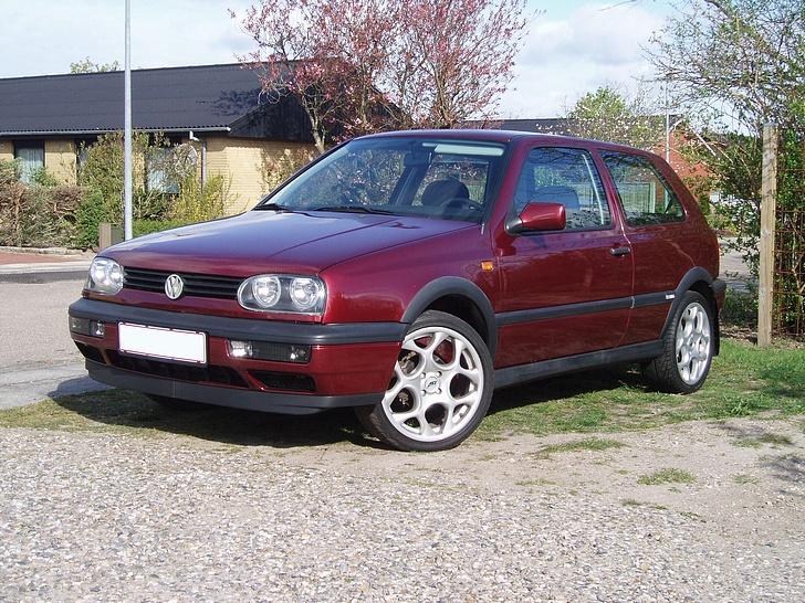 VW GOLF GL (SOLD) billede 1