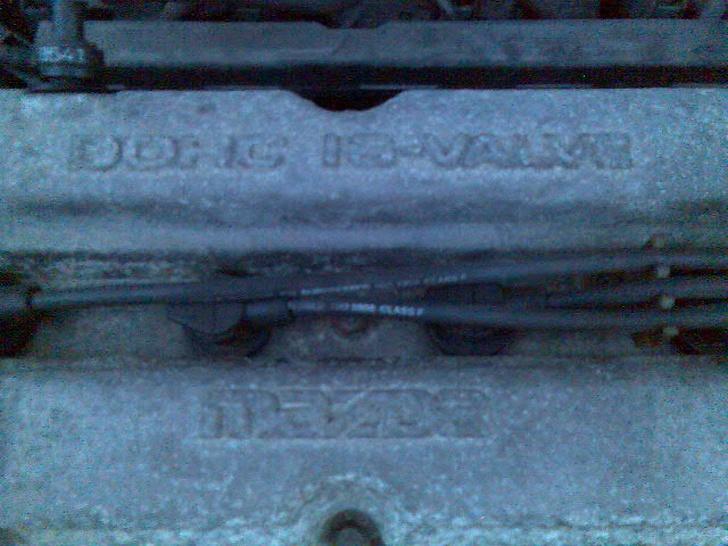 Mazda 323F BA *Solgt* billede 10