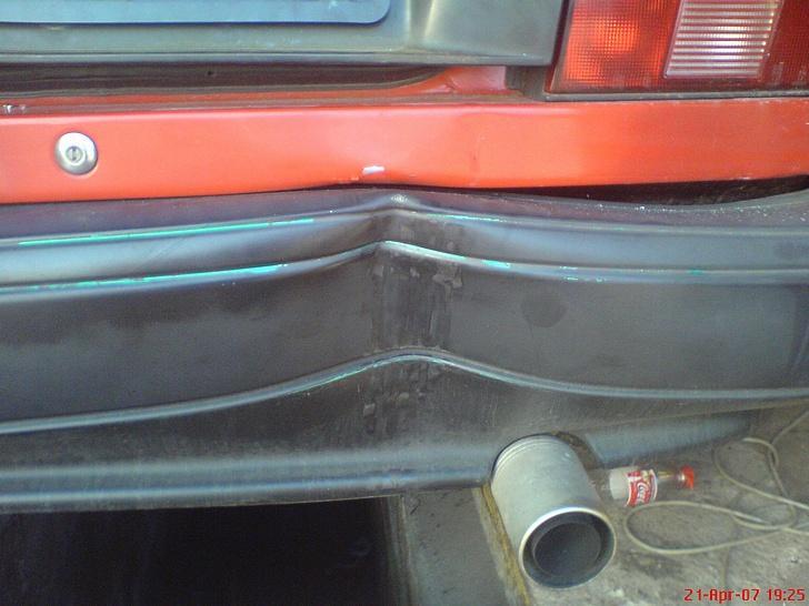 Hyundai pony 1,5 hatch - blev lige bollet af en knallert billede 15