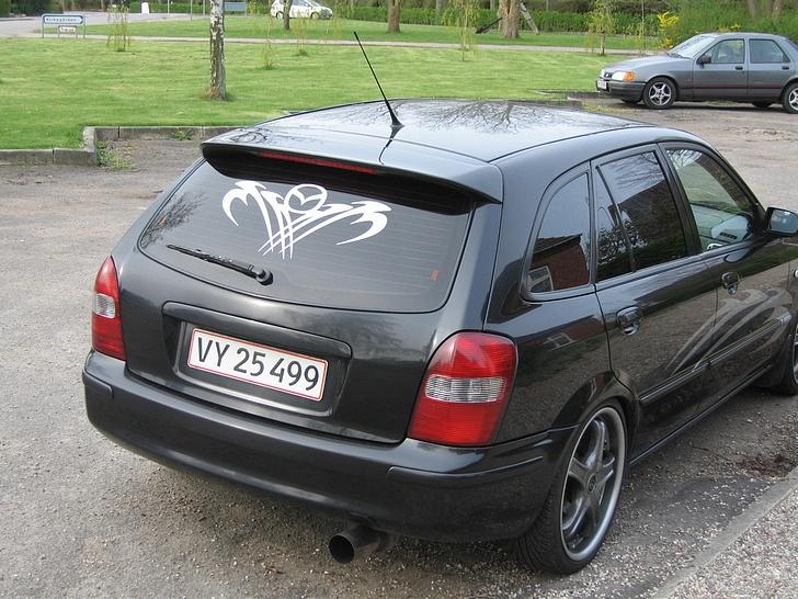 Mazda 323F billede 7