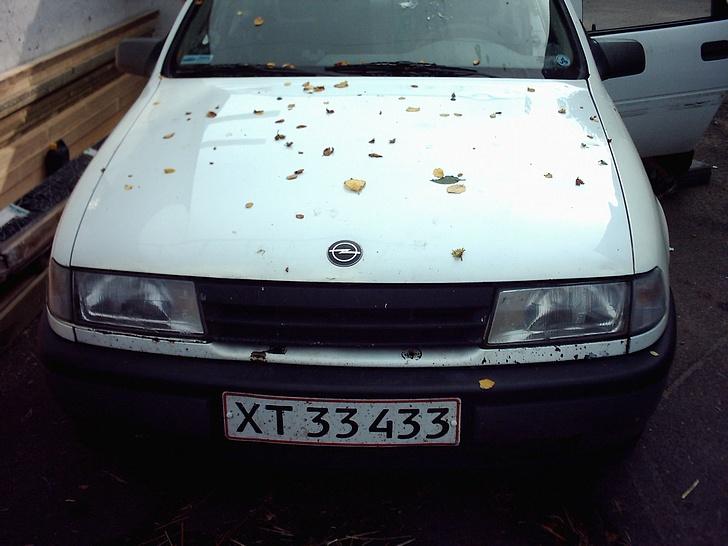 Opel Vectra A *Under ophug*  billede 5