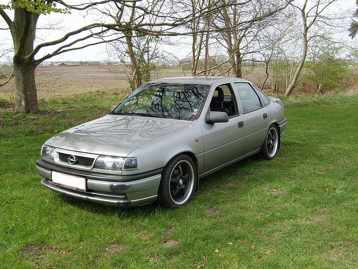 Opel vectra 1.8i (SOLGT) - fronten. billede 1