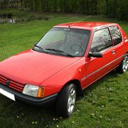 Peugeot 205 1,4 XR