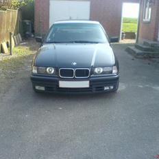BMW 328i  aka 325i (SOLGT)