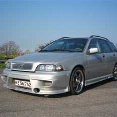 Volvo V40 CarZone "Solgt"