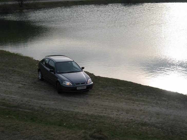 Honda Civic 1,5i LS - Billedet taler vist for sig selv.... billede 17