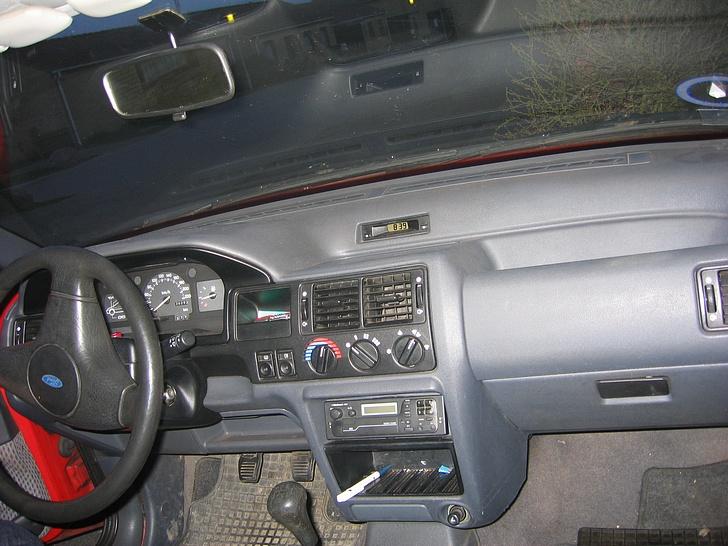 Ford escort 1.6(solgt)lortebil billede 6