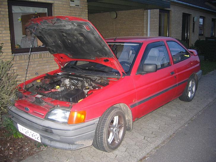 Ford escort 1.6(solgt)lortebil billede 10