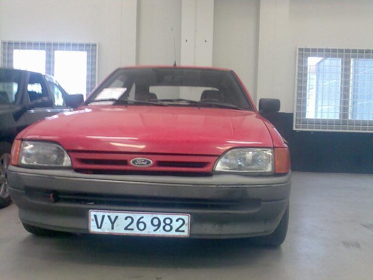 Ford escort 1.6(solgt)lortebil billede 13